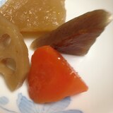 こんにゃくと人参と大根とレンコンの煮物